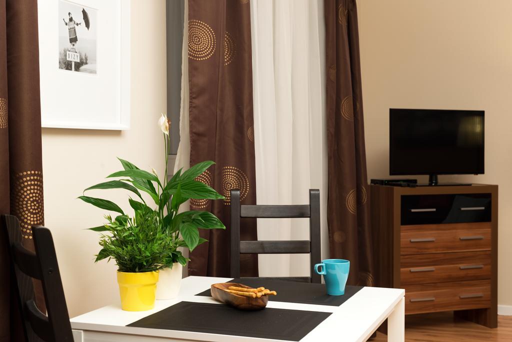 Apartamenty Tww Ochota Varsóvia Quarto foto