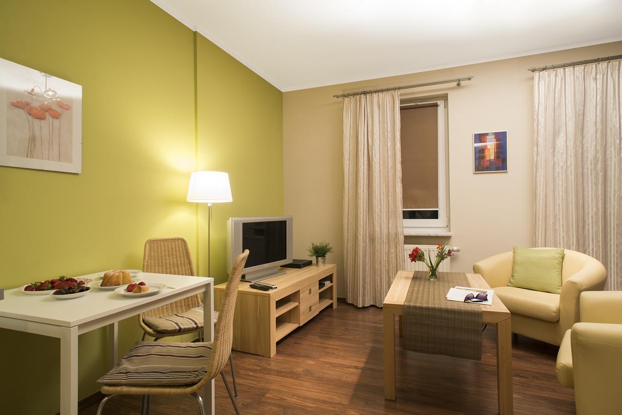 Apartamenty Tww Ochota Varsóvia Exterior foto